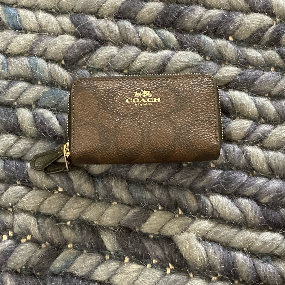 Coach zip wallet